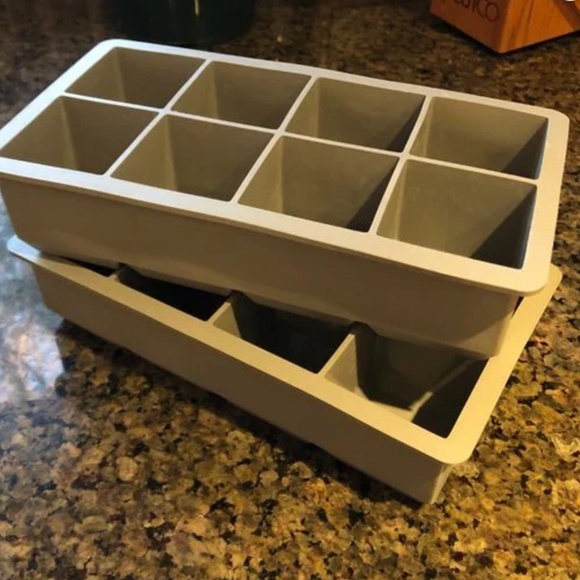 🥃GLACIO SILICONE LARGE ICE CUBE TRAYS, GOOD FOR EXTRA SAUCE/GRAVY/BABY FOOD - Picture 2 of 4